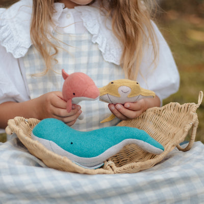 Palm-sized felted ocean animal toys. These 3 ocean animal toys make wonderful prompts for hours of imaginative play. Whale toy, Dolphin toy and Stingray toy.