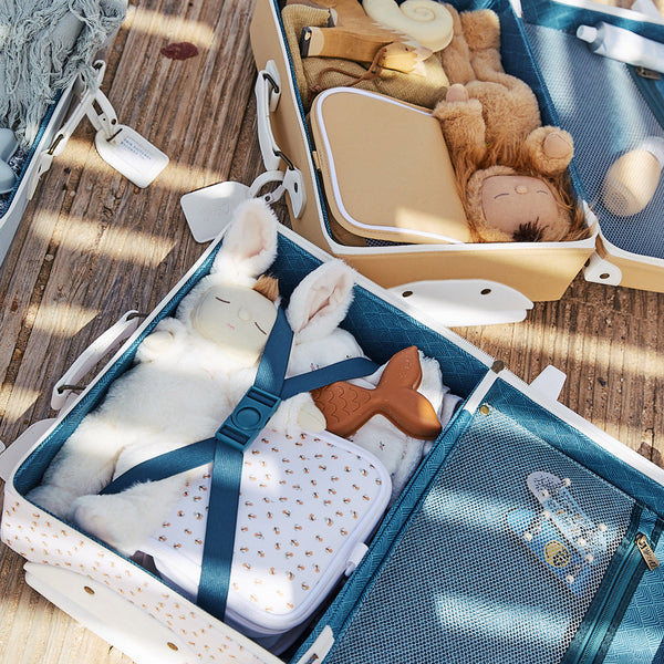The ultimate mushrrom printed travel toiletry bag for kids. Ideal for sleepovers, school camps, and daycare, it keeps essentials tidy and ready for fun.