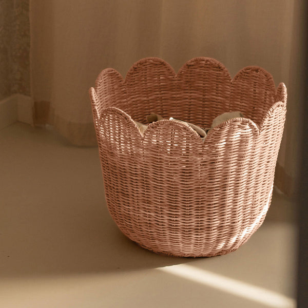 Rattan Tulip Basket - Seashell Pink