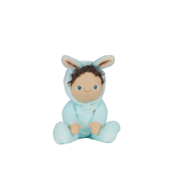 This adorable, huggable plush bunny toy is designed for comfort and endless adventures for your little one. Limited-edition, pocket-sized, and weighted in all the right snuggly places, Basil Bunny is the perfect collectable plush toy for every adventure.