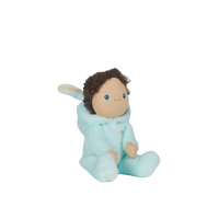 This adorable, huggable plush bunny toy is designed for comfort and endless adventures for your little one. Limited-edition, pocket-sized, and weighted in all the right snuggly places, Basil Bunny is the perfect collectable plush toy for every adventure.