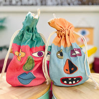 Enhance sensory exploration and imaginative play with our vibrant, tactile stones. Made from a blend of resin and granite, these weighted treasures are ideal for sparking creativity and engaging young minds in endless adventures.